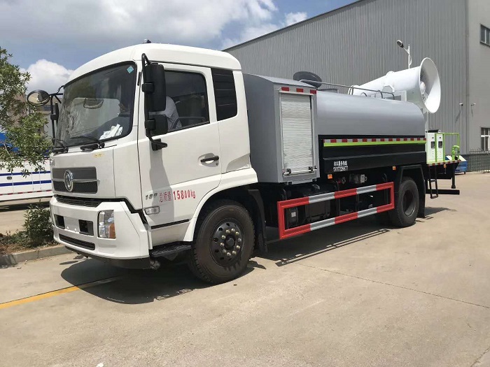 東風(fēng)天錦8-12方多功能抑塵車圖片