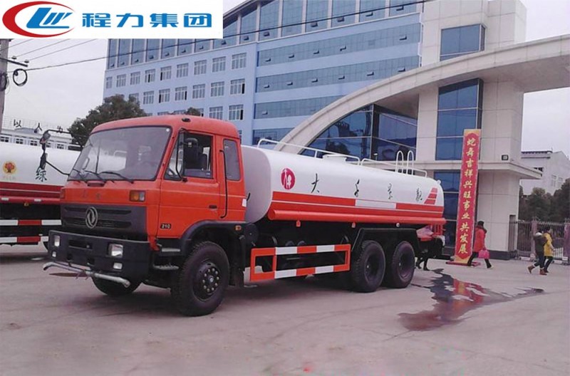 東風153后八輪灑水車（18-22方）