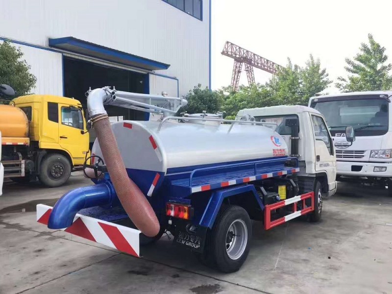 福田國(guó)三(5方)不上戶吸糞車(chē) 福田國(guó)三(5方)不上戶吸糞車(chē)圖片