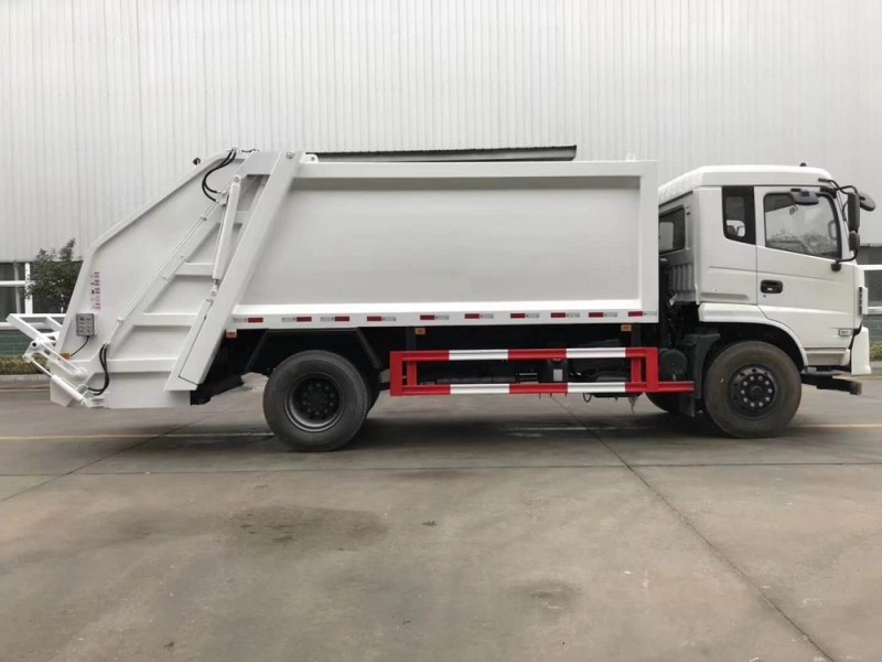 東風專底10-14方壓縮垃圾車