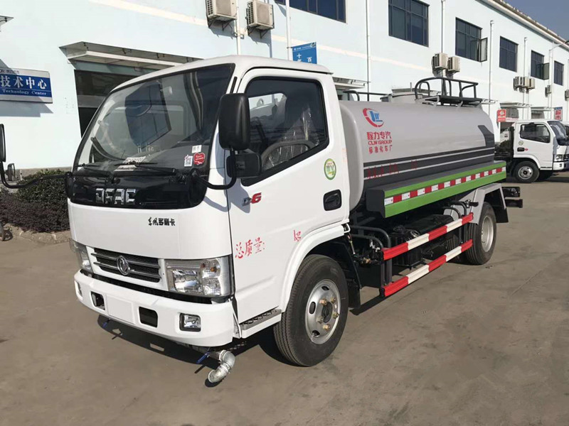東風(fēng)小多利卡灑水車（國(guó)五5方）