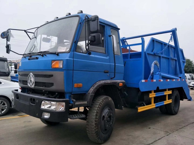 東風145(8-110方)擺臂垃圾車