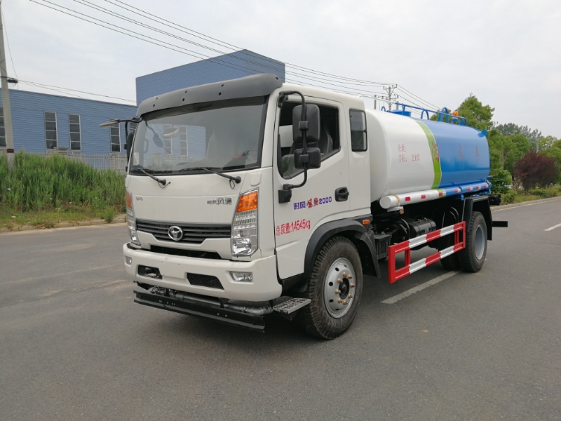 時風10噸灑水車