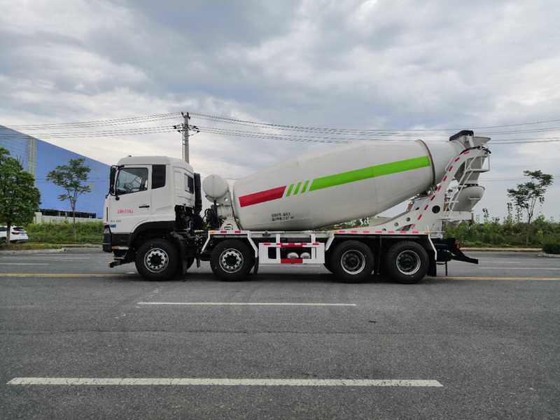 東風(fēng)天龍國六天燃?xì)鈹嚢柢嚕?0-12方) 東風(fēng)天龍國六天燃?xì)鈹嚢柢嚕?0-12方)圖片