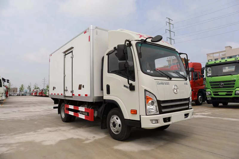 成都大運(yùn)冷藏車（4米）