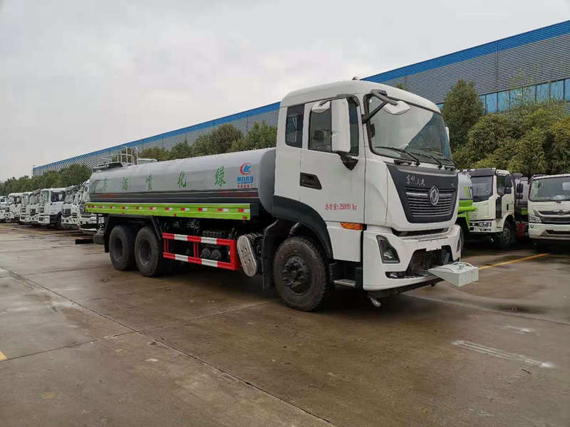 東風(fēng)天龍灑水車(chē)（18方）