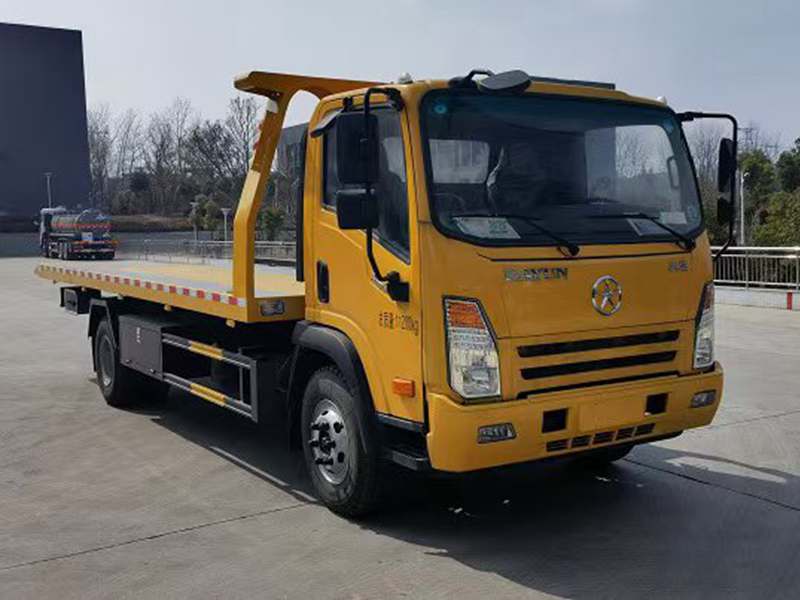 大運(yùn)奧普力一拖二平板清障車